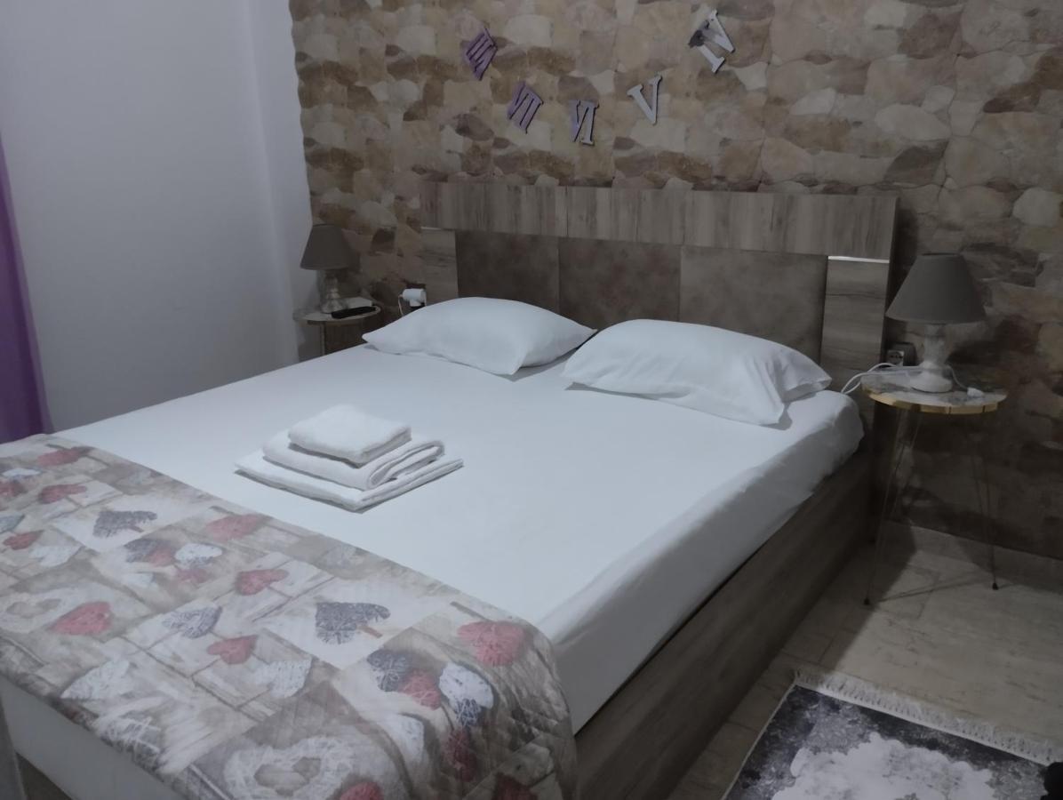 Lovley Apartament Near Train Station 塞萨洛尼基 外观 照片
