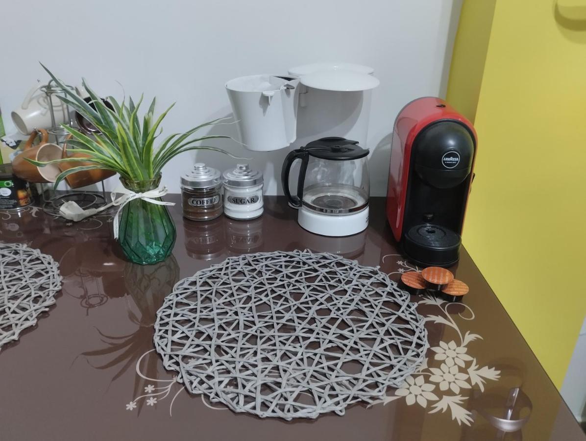 Lovley Apartament Near Train Station 塞萨洛尼基 外观 照片