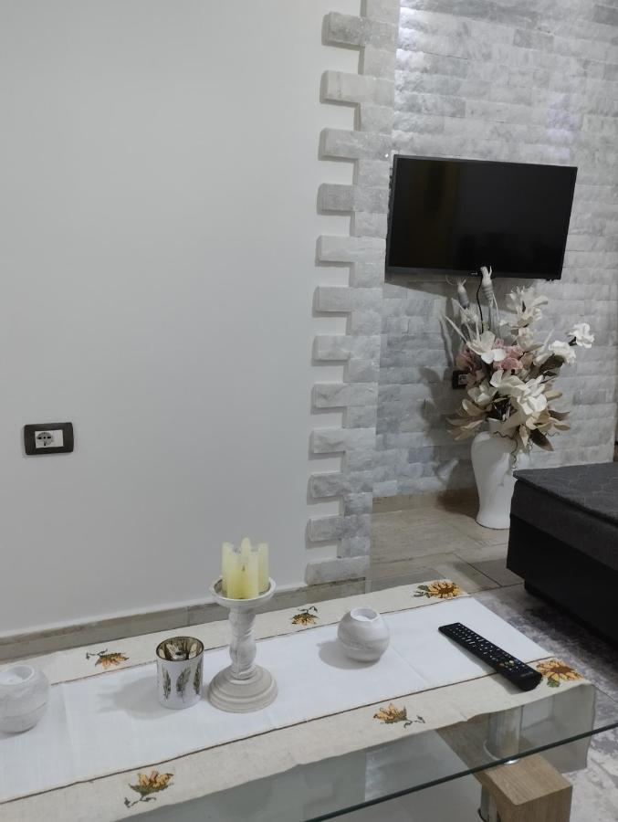 Lovley Apartament Near Train Station 塞萨洛尼基 外观 照片